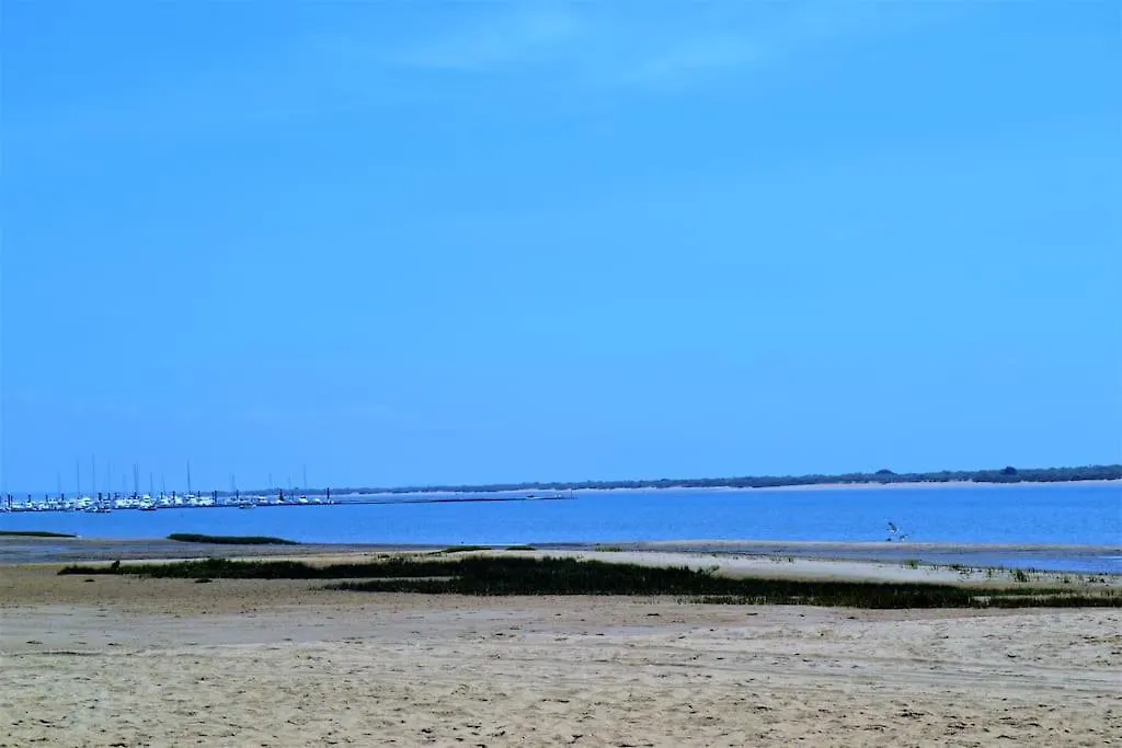 Apartamento Vacacional En La Hermosa Urbanizacion Los Enebros, El Rompido Apartment Huelva